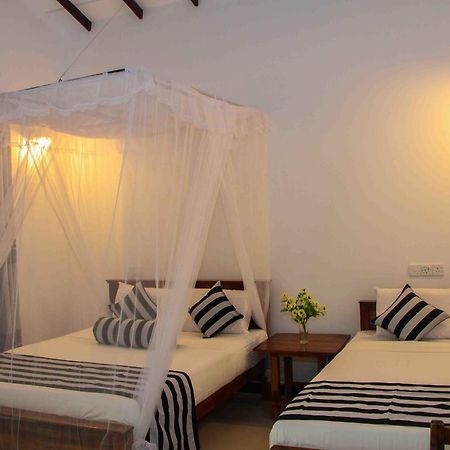 Sigiri Anu Homestay Sigiriya Buitenkant foto