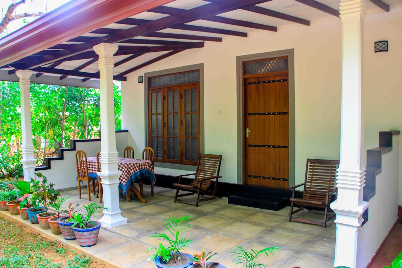 Sigiri Anu Homestay Sigiriya Buitenkant foto